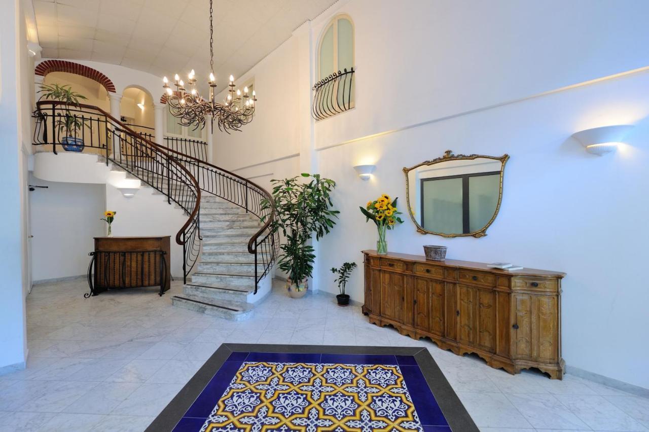 Aurora Residence Amalfi Bagian luar foto